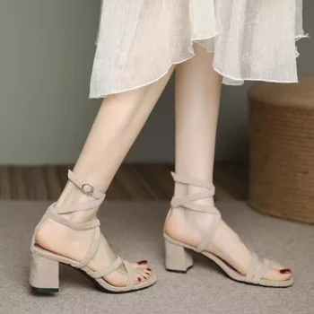 Модные Летние женские белые Босоножки на высоком каблуке, простые Босоножки с квадратным носком, женские босоножки с открытым носком и ремешками, Женская обувь, Большие размеры 42